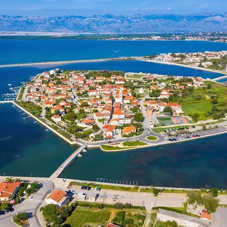 With Parking Space Nin, Zadar - 13571 Apartment Nin